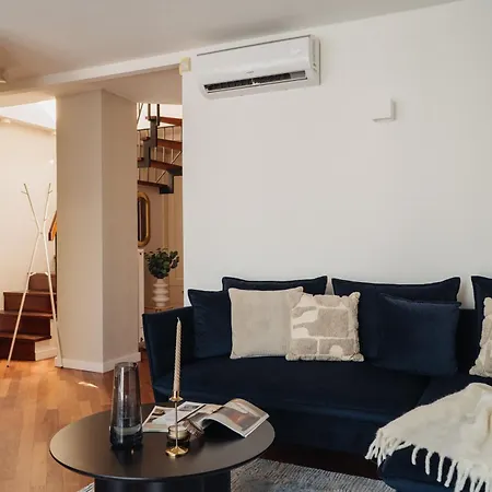 Riverside Nest - Loftaffair Apartment